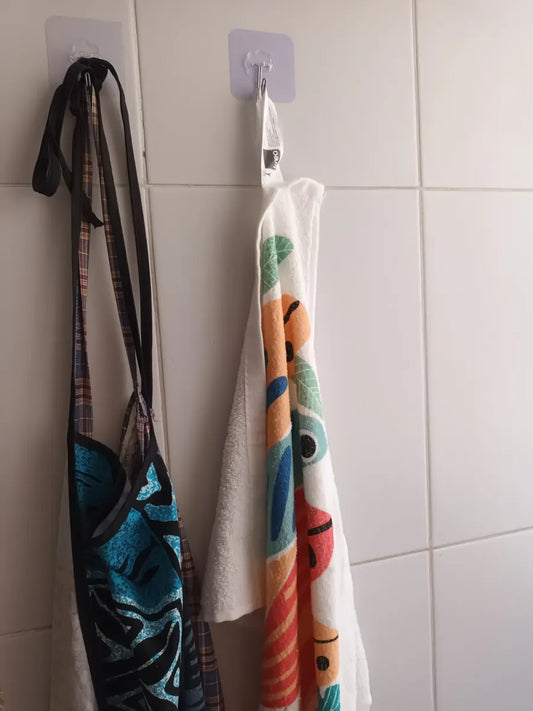 Percha gancho autoadhesivo - Resiste hasta 3kg